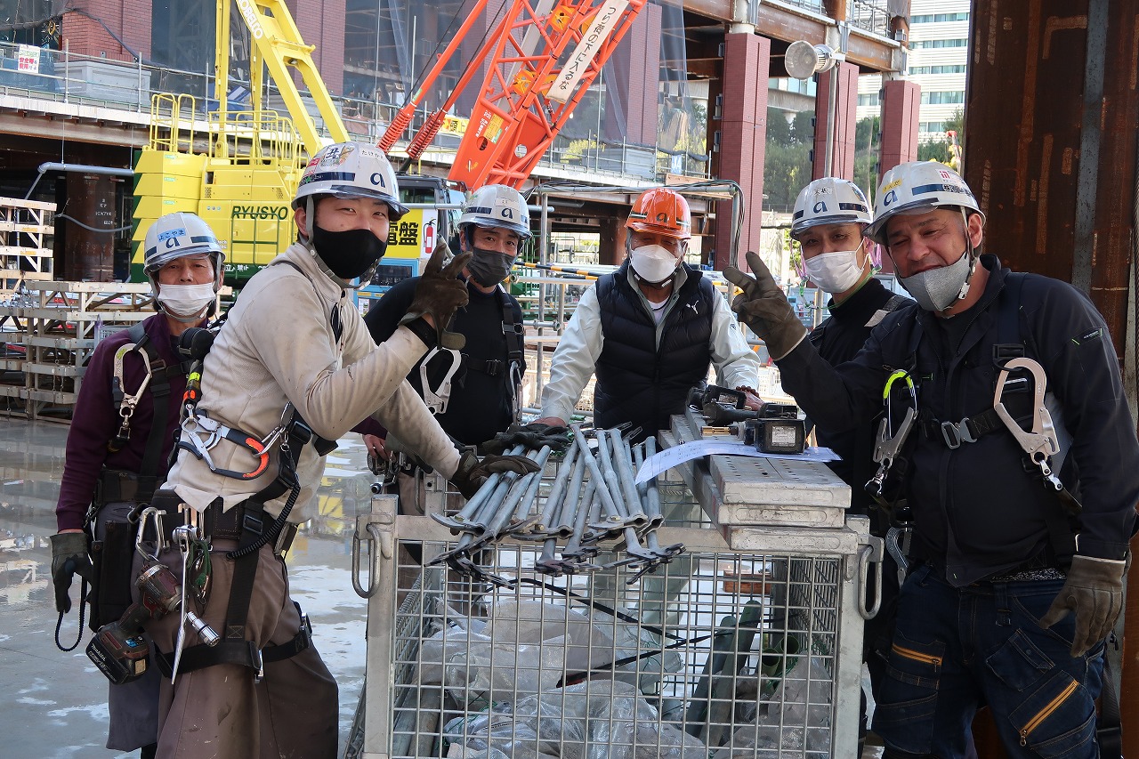 【未経験大歓迎】鳶職【日給1万2000円～】【創業60年の歴史】